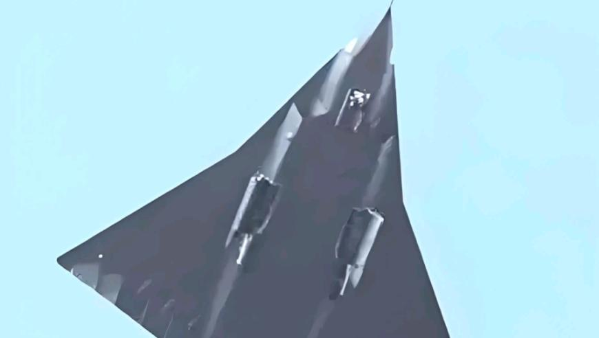 二四六資料二四六,小米SU7事故駕齡爭議解讀_工具版V2.74