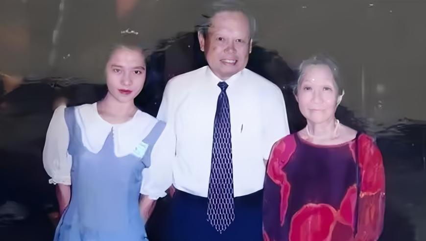 百度副總裁女兒“開(kāi)盒”事件引發(fā)關(guān)注,白姐最準的生肖,經(jīng)典解釋落實(shí)_優(yōu)選版V5.55