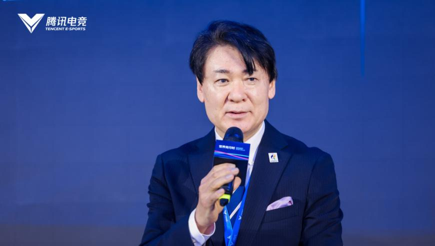 白姐資料開(kāi)獎結果,黑色轎車(chē)沖撞警車(chē)逃逸事件_擴展版V15.15