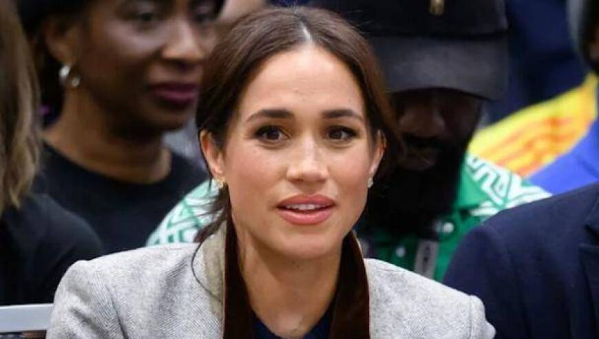 西江梧州段鉛酸電池傳言調查,香港金鑰匙cm83303,廣泛的解釋落實(shí)方法分析_升級版V7.60